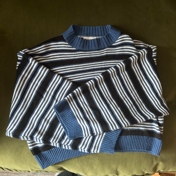 Cropped blue white and black striped sweater, perfect for fall/winter - Picture 2 of 4